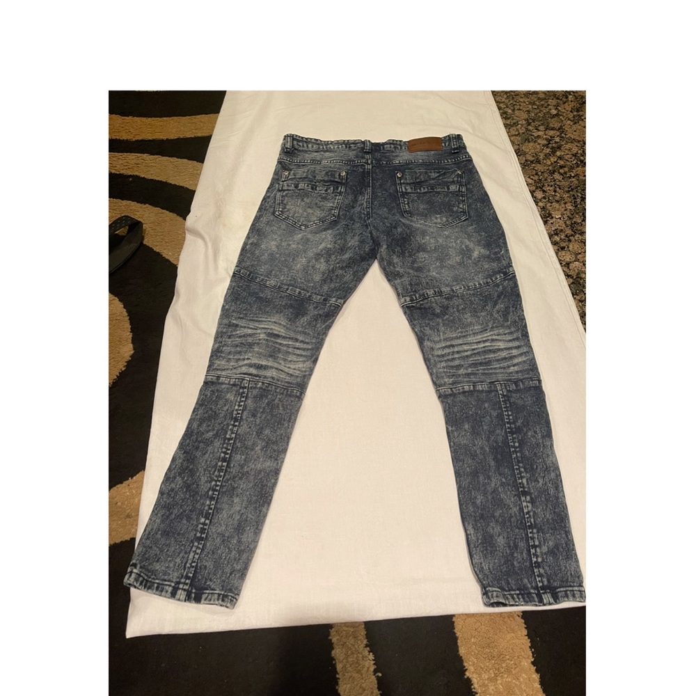 M. SOCIETY Skinny Fit and Jeans 34X30.